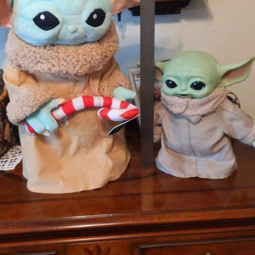 2 Star Wars The Child Baby Yoda Mandalorian 18" & 11" Tall Plush Holiday Greeter